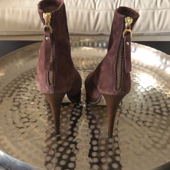 Browns ID Brown suede bootie - Picture 2 of 5